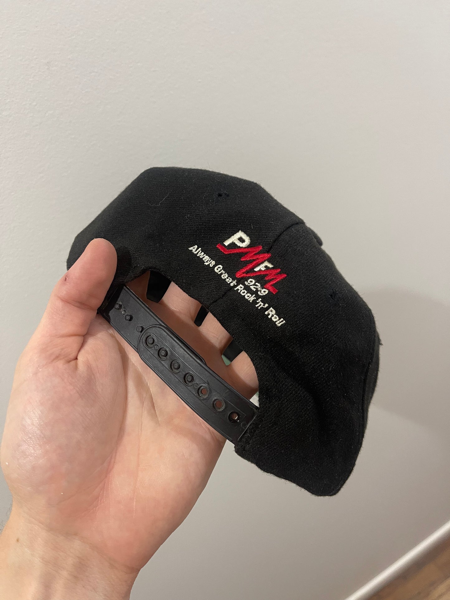 PMFM 92.9 Hat