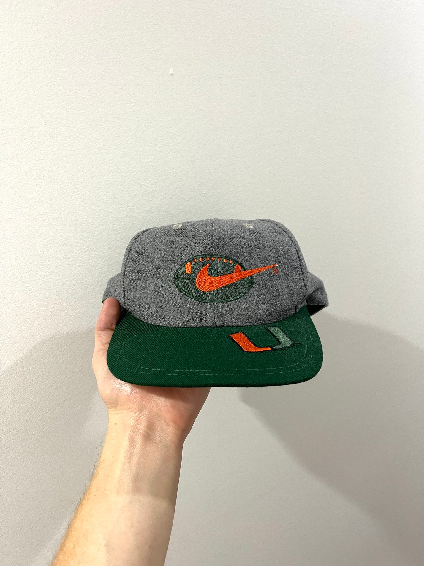 Nike NCAAF Miami Hurricanes Snapback Hat